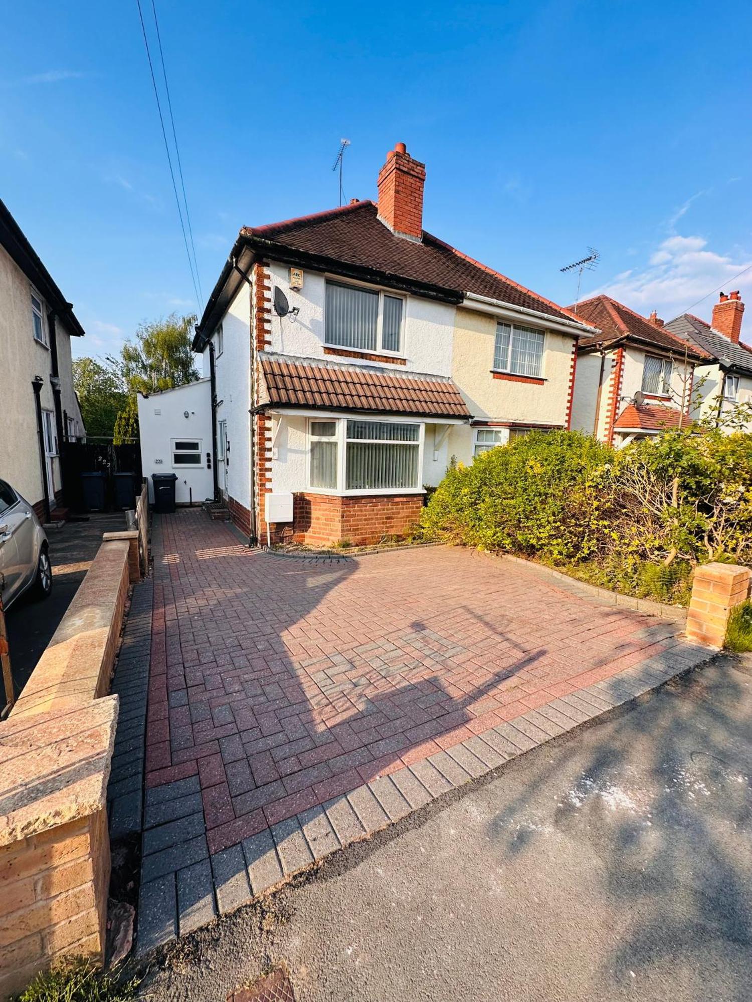 R-1 Newly Renovated En-suite Self Contained Private In Selly Oak Guest house